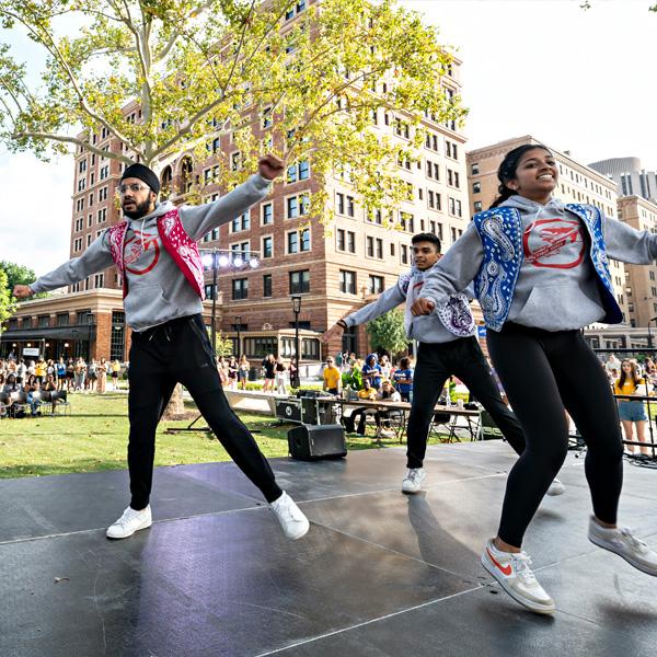 Students dancing outside William Pitt Union